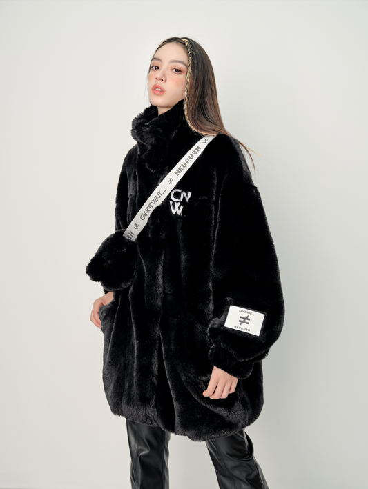 HEURUEH x CANOTWAIT_ Faux Fur Bum Bag